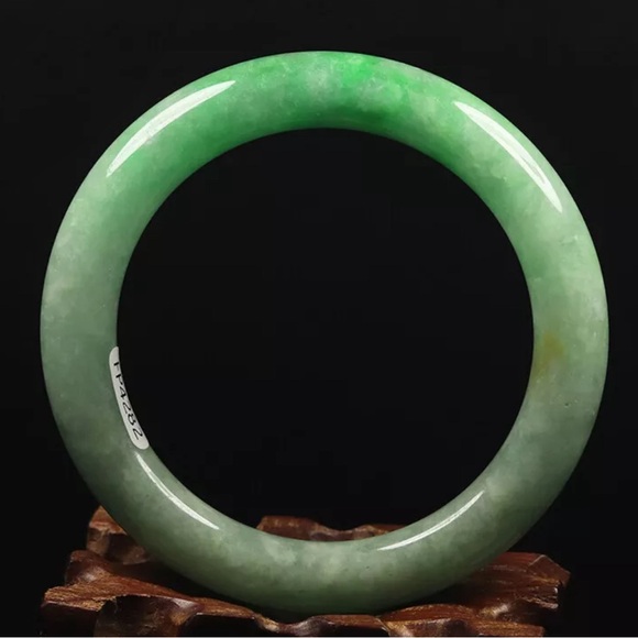 VINTAGE Jadeite Green Jade Bangles Sizes XS Small Medium Large Available. - Picture 4 of 7